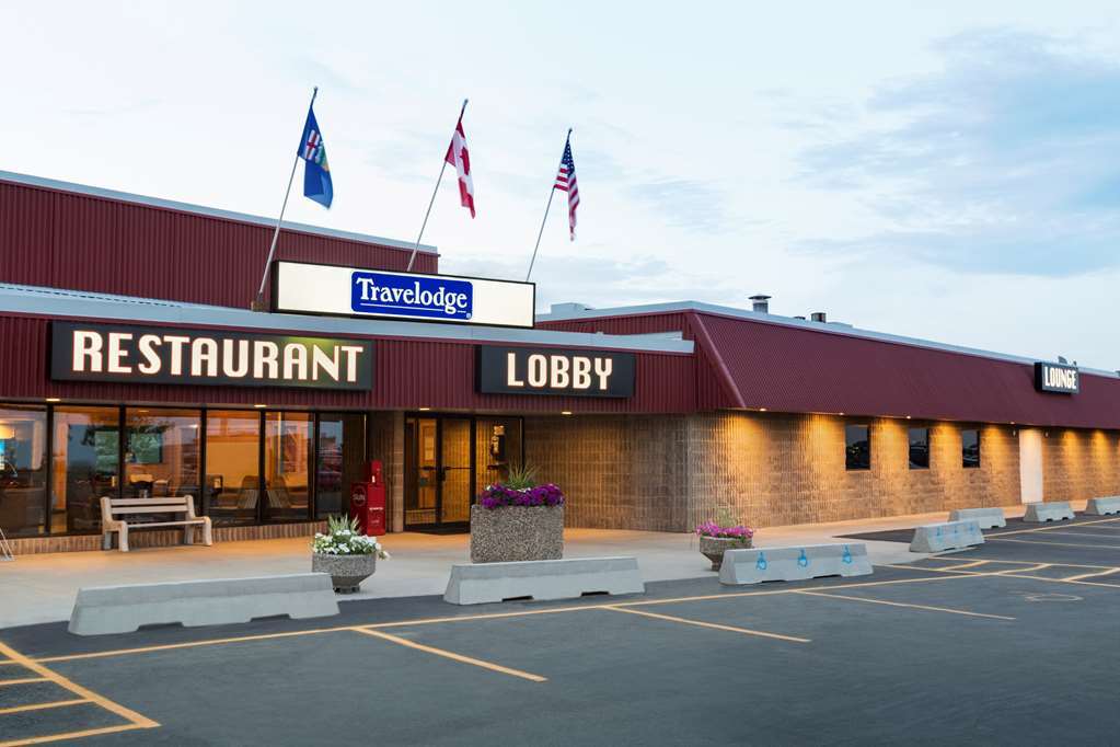 Travelodge Hanna Canada Grey מראה חיצוני תמונה