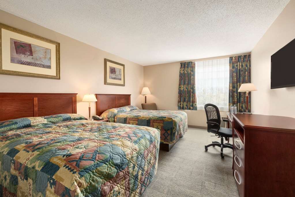 Travelodge Hanna Canada Grey חדר תמונה