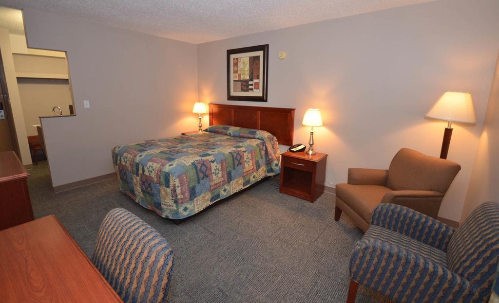 Travelodge Hanna Canada Grey מראה חיצוני תמונה