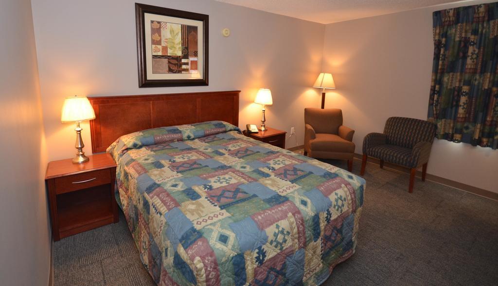 Travelodge Hanna Canada Grey מראה חיצוני תמונה
